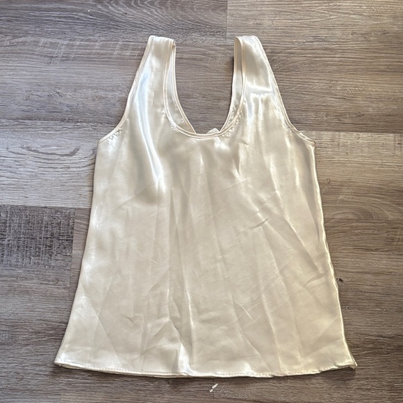 Elegant Cream Satin Women's Top - Picture 2 of 3